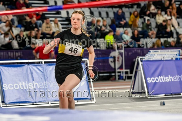 AgeInd25SAT-919784 - Field Female