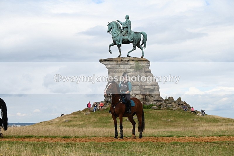 DSC_7681 - Time at Statue 13:16 to 13:52