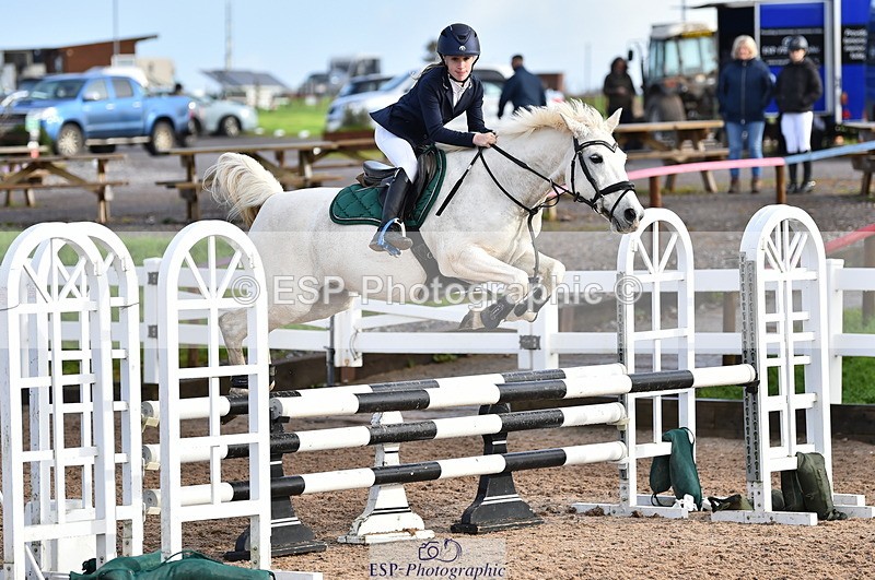 231028A-111352-00740 - Cls 2 British Novice & 80cm Open