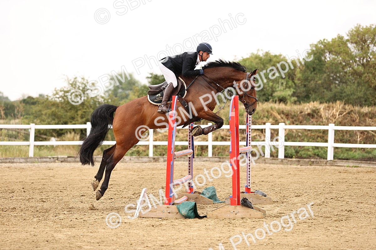 SBM_026502 - Class 12 - Amateur Championship Qualifier 1.05m