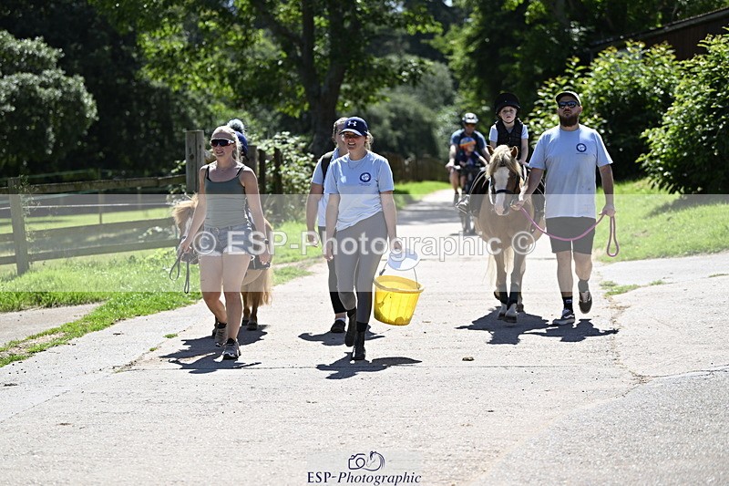 240728B-141855-00508 - Theo and Gemma's Groups Indoor