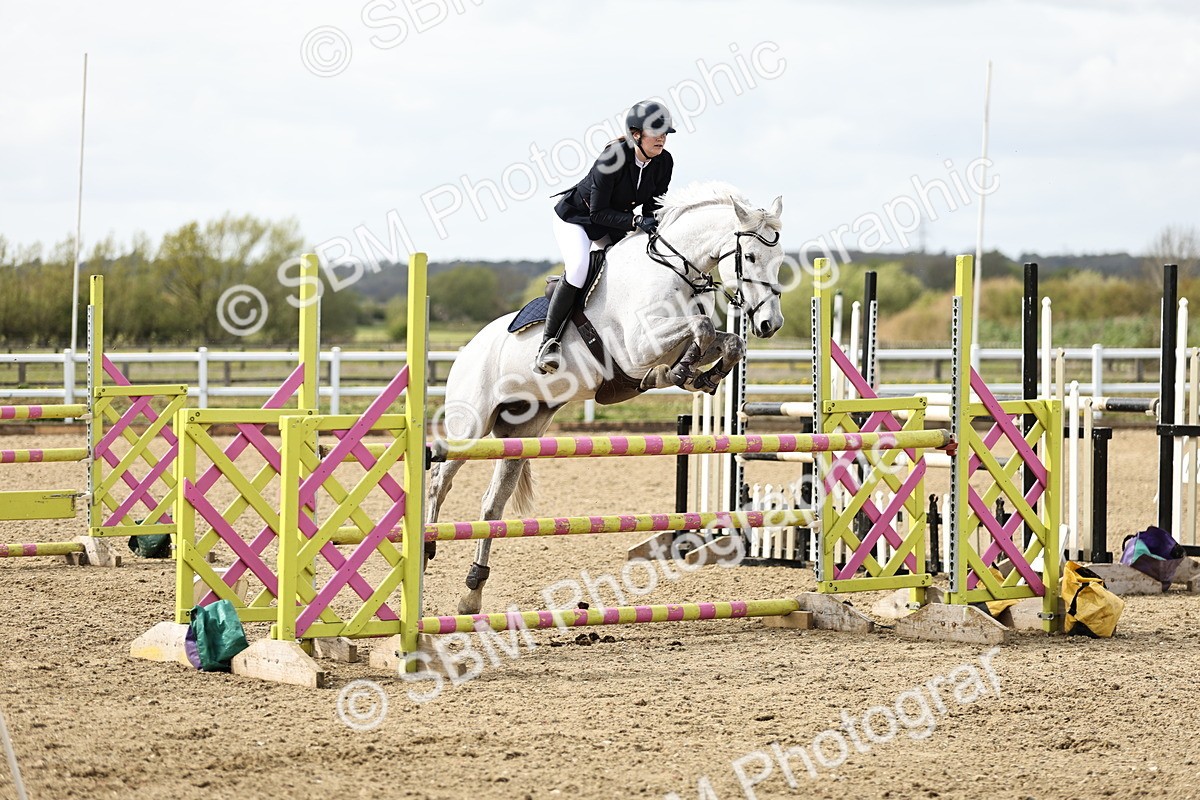 SBM_001216 - Class 4 - Senior Newcomers - 1.10m