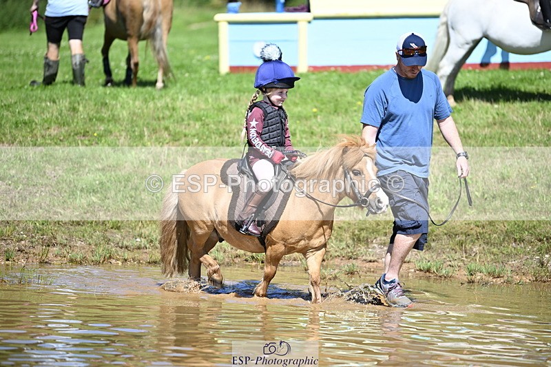 240728B-110910-01129 - Gemma's Group XC