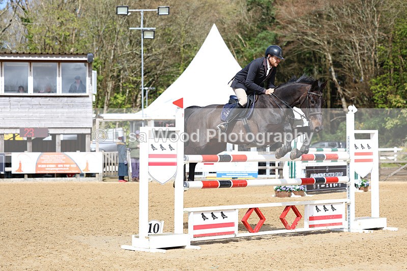 3E7A2308 - Class 8: Senior Foxhunter/1.20 open