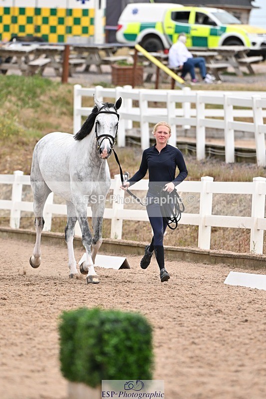 250716-155808-02304 - Trot Up 3.30 to 4.30