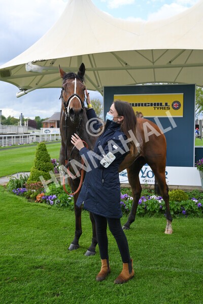 yr22052021r6-48 - Race 6 4.55pm Reg Bond