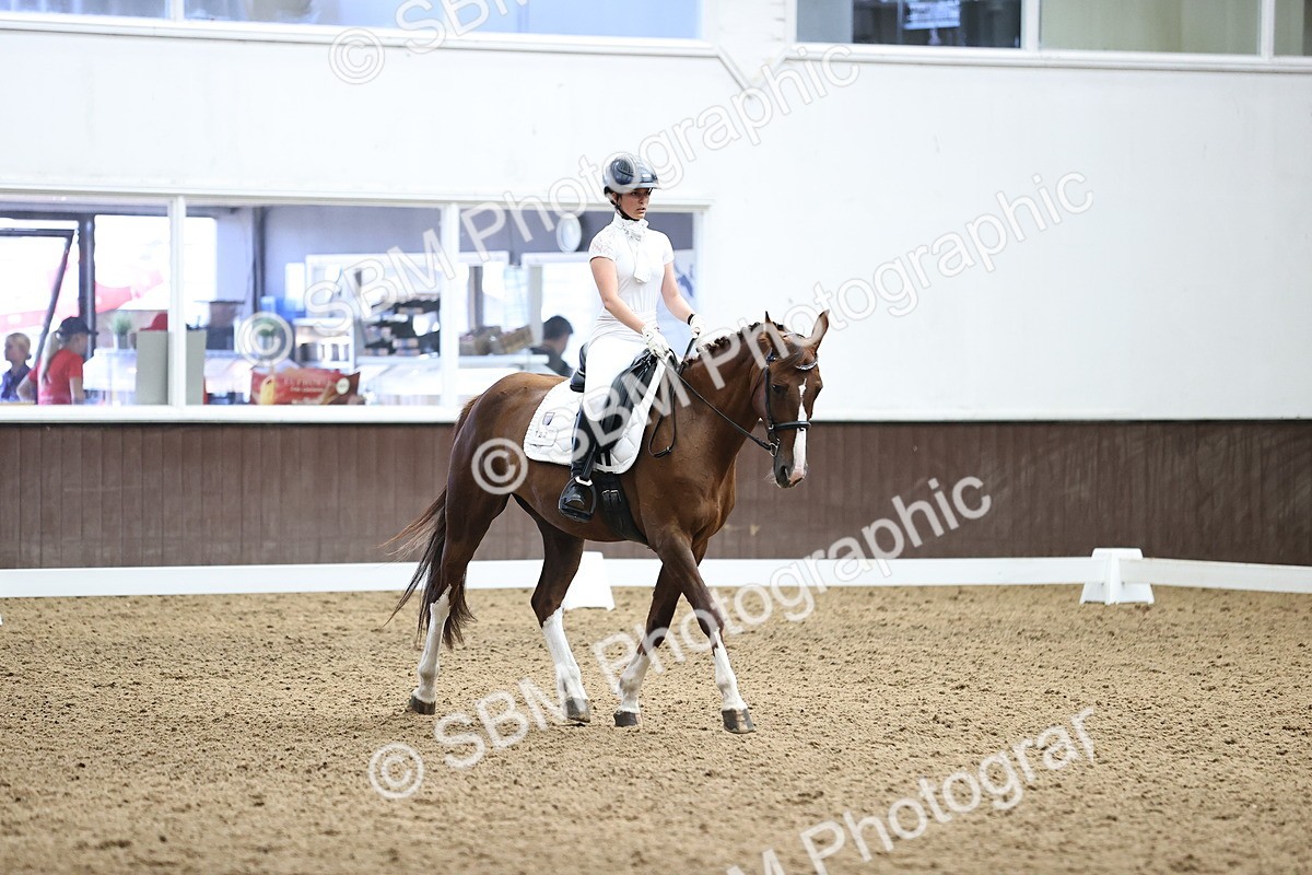 SBM_001371 - Novice 4 - 11.15-13.22