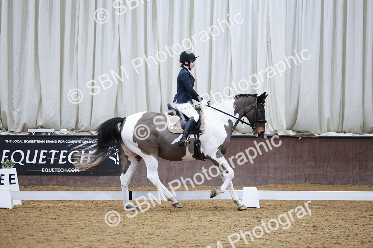 SBM_000541 - Class 7-6 - Novice 3-Novice 2