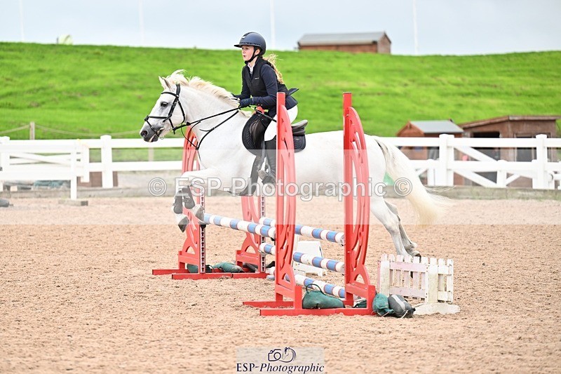 250920-105809-00316 - Cls 22+23 Club and Schools 70cm