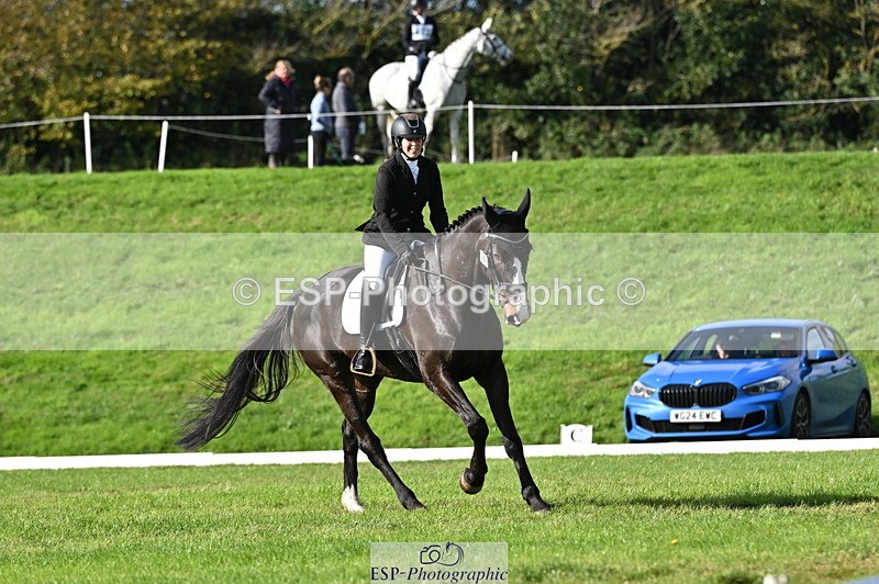 251024A-120348-09499 - F-467-Shareen.Akhtar