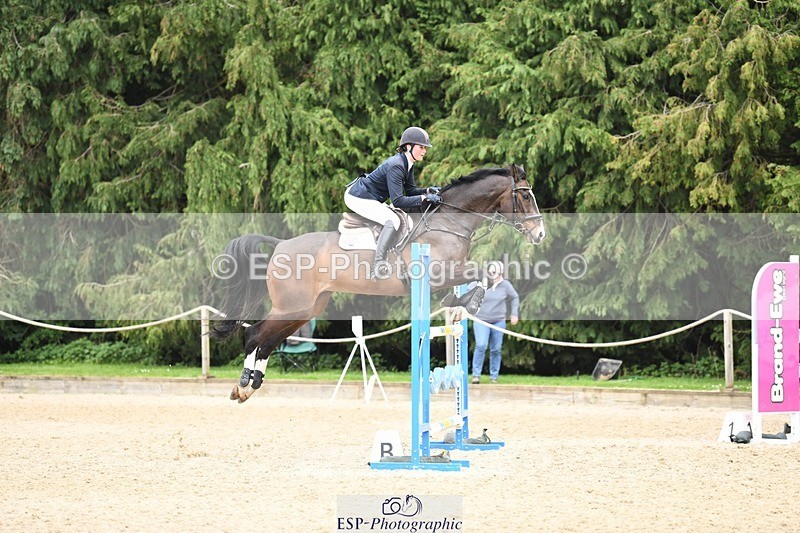 240414-135335-03632 - Cls 05A&B Snr Fox & 120 Open