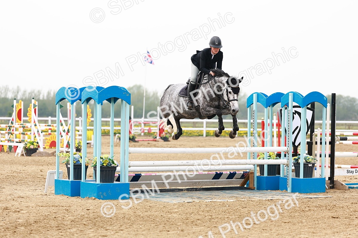  - Class 18 - Senior Newcomers - 1.10m