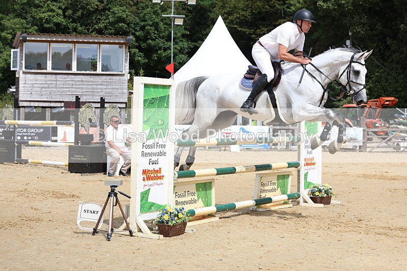 3E7A4199 - Class 7: Senior Newcomers/1.10m open