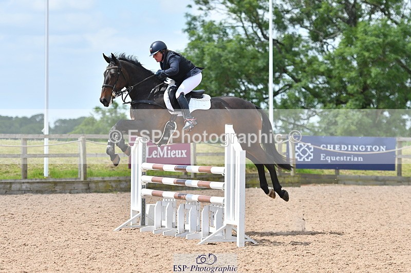 240609A-112029-04516 - Cls 17 Snr 1.05m Open