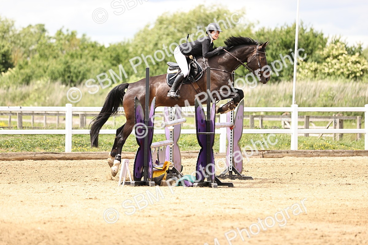 SBM_003177 - Class 11 - Senior Newcomers - 1.10m