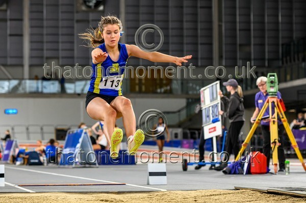 AgeInd25SUN-912372 - Field Female