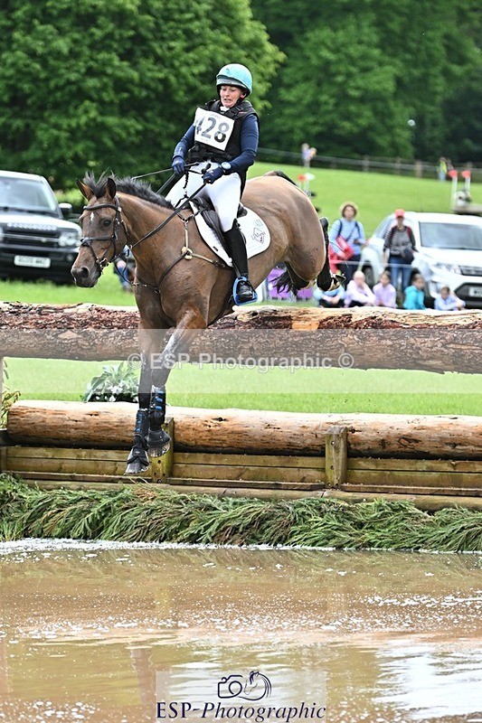 240526-114857-20716 - 428-COOLEY_SNAPCHAT-Selina_Milnes