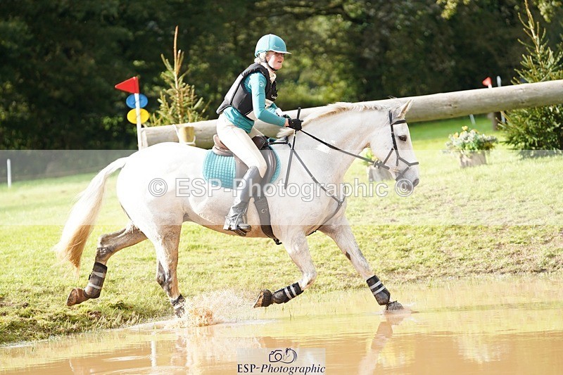 231021-153554-20206 - 509-WOODLANDS.SILVER.CLOUD-Karen.Cowling-SC+XC