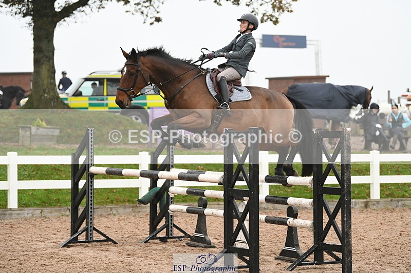 241103A-110933-07699 - SUN Cls 21 Snr Newcomers and 1.10m Open