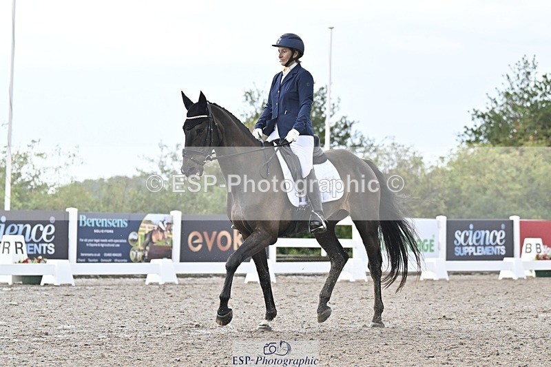 250907-103137-06264 - 027-Amanda.KingInvincible