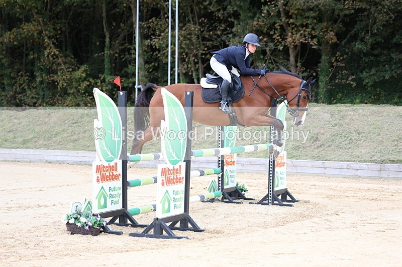3E7A3031 - Class 8: Senior Newcomers/1.10m open