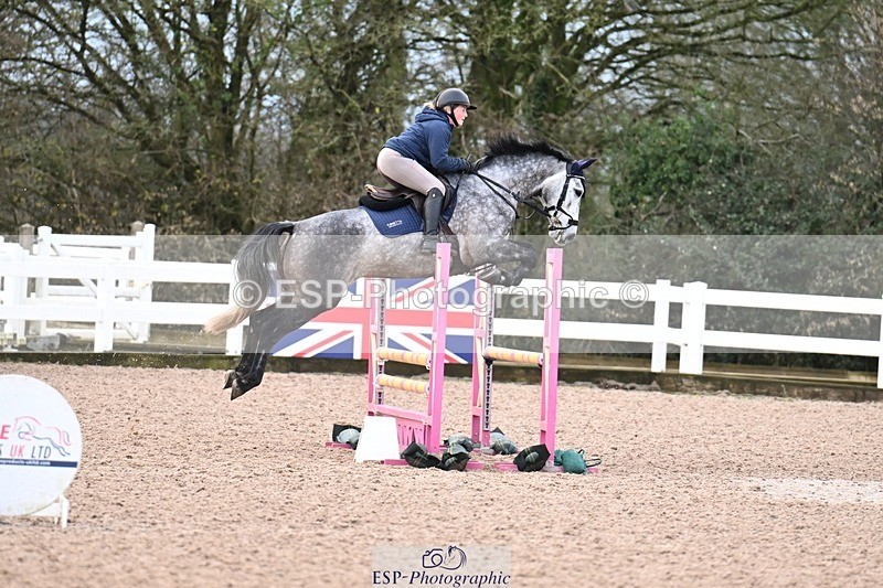 251205-095303-00071 - Cls 2 Snr British Novice and 90cm