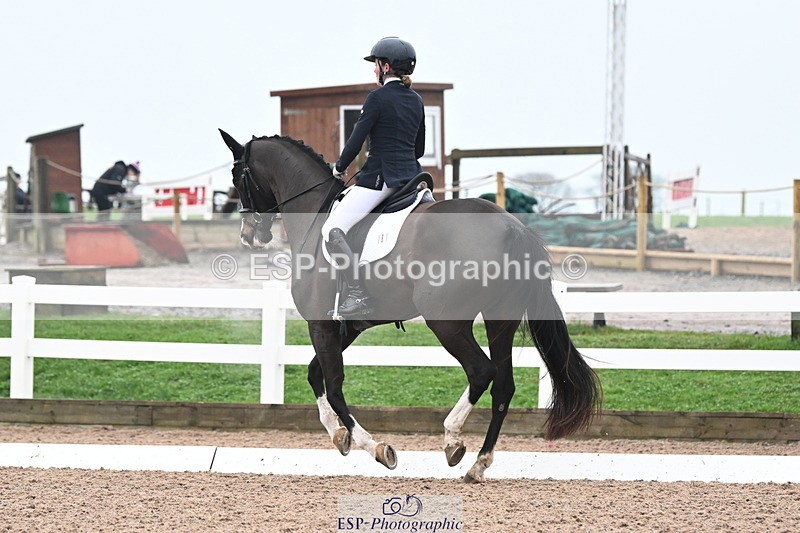 240217A-114444-02412 - 161-Katie.Warner-Active.Nuvalari