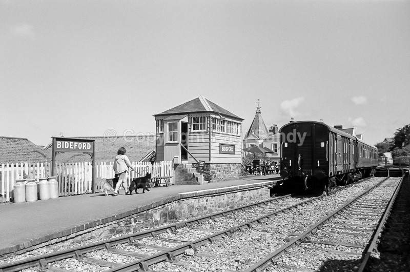 An original photograph by Paul Sandy - paulsandy.co.uk - Bideford, after James Ravilious
