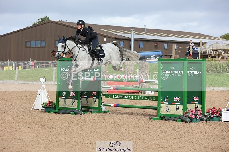 250911-104529-00726 - Cls 2 Snr Newcomers