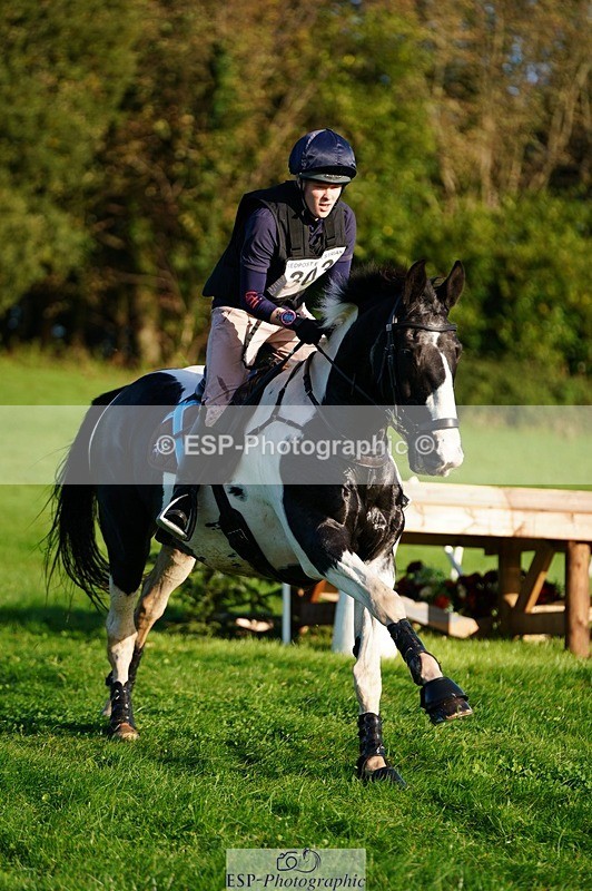 241026-094432-11208 - 303-Beatrice.Southcombe-COUSIN.JERRY