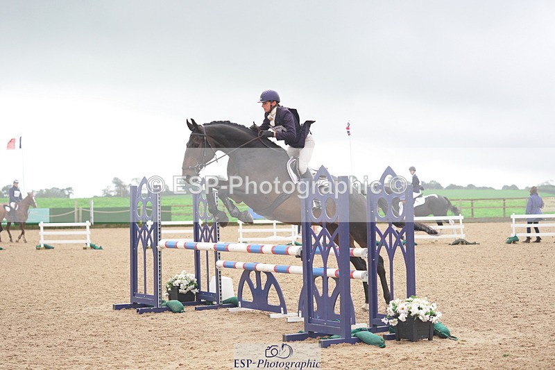 230924A-115744-04676 - 100 SJ 11.00 to 12.00