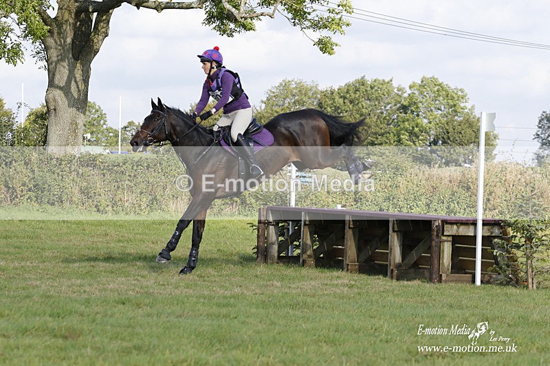  WWHT 171021 3531 - Intermediate Pairs (0.90m)  17/10/21