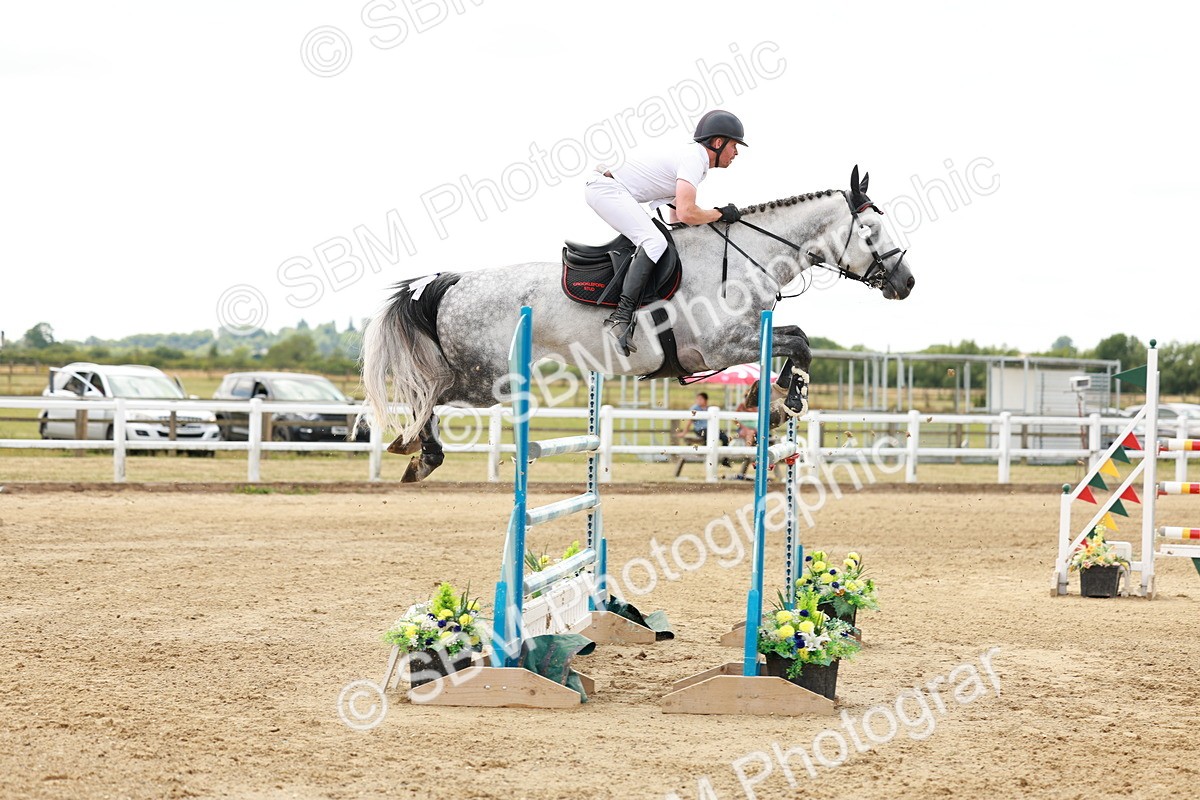 SBM_019017 - Class 21 - Senior Newcomers Championship 2d Rd