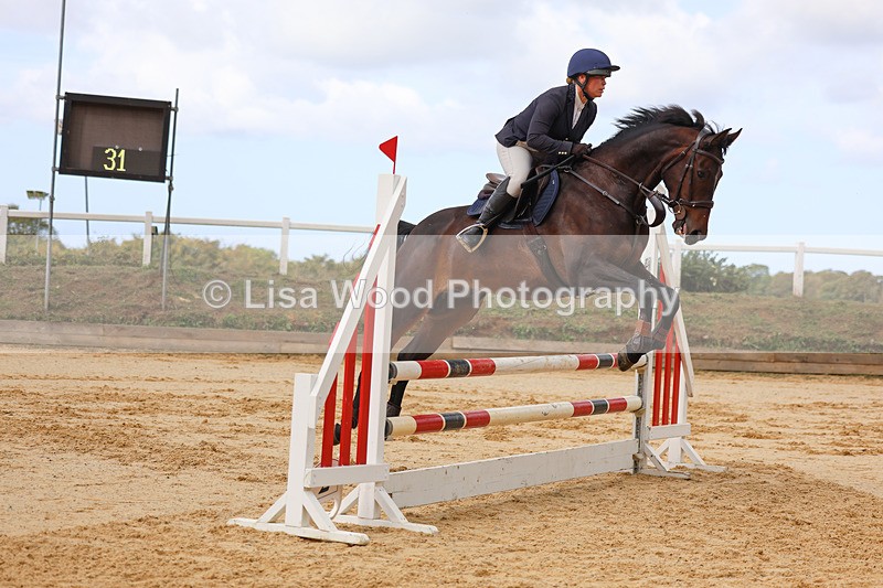 3E7A2264 - Class 4: Senior British Novice/90cm open