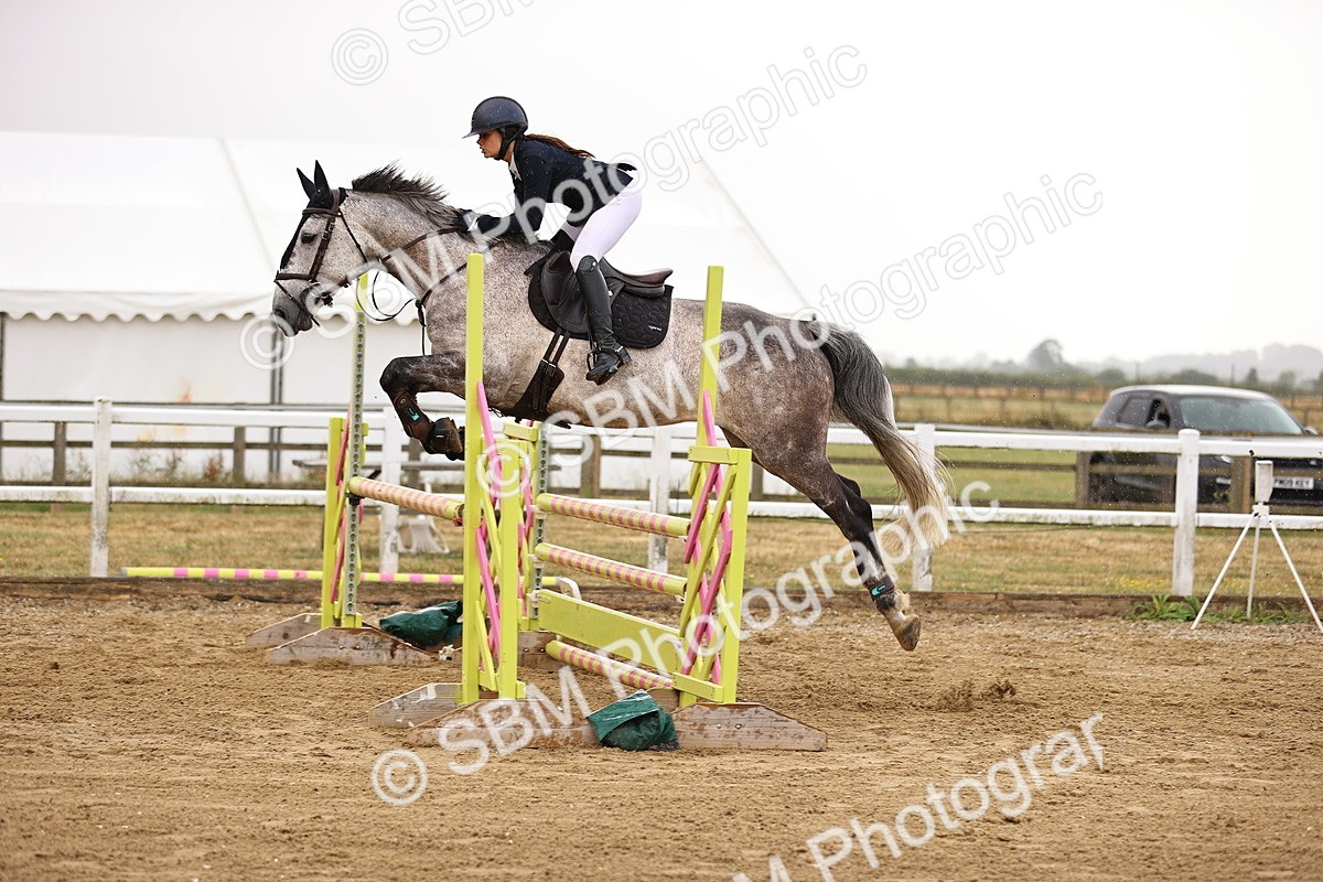 SBM_026598 - Class 12 - Amateur Championship Qualifier 1.05m