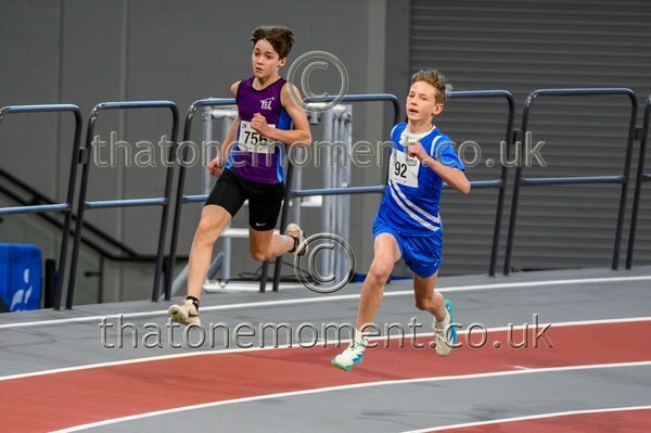 Age26SUN-927534 - Track Male Set One