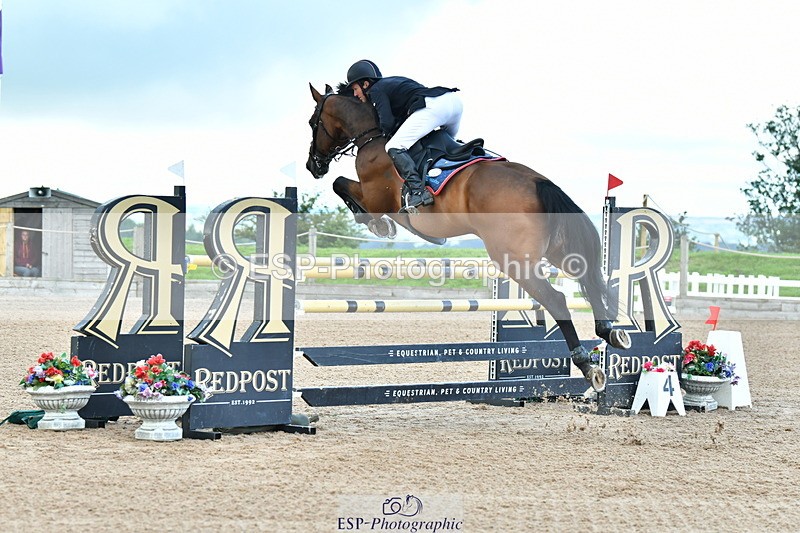 230723A-094216-10627 - Cls 4, 2 Star Small 1.30m