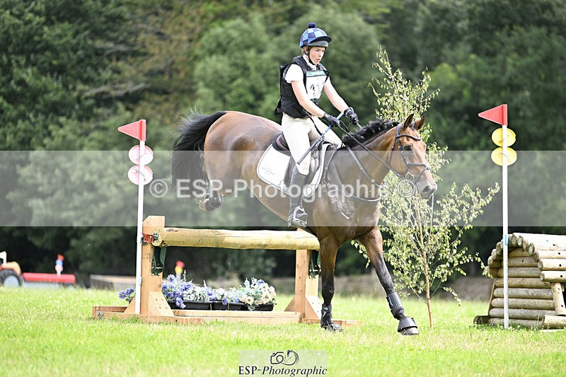 240804-112332-12008 - 412-Tilly_Swanton-QUINTUS_GRANDIA_Z