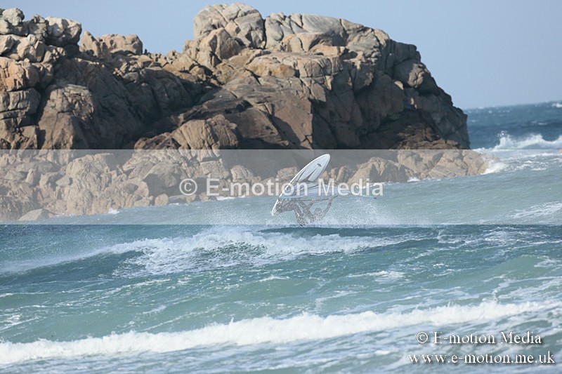 WS 020413-257 - Windsurfing