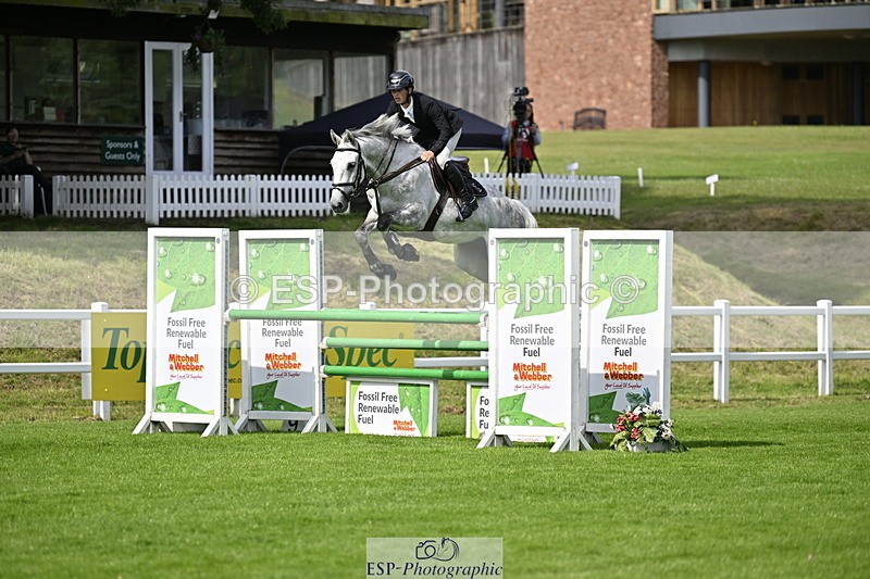 250613A-102540-00437 - Cls 1 Snr Newcomers and 1.10m Open