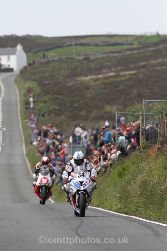 Paul Shoesmith BMW / Ice Valley by Motorsave Trade - Pokerstars Senior TT