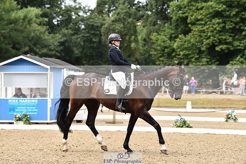 140110A-003522-10667 - 124-Latisha.Nazaruk-Southern.Cross.Brunei