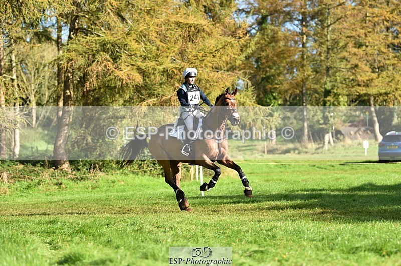 231022-111244-26008 - 241-HILDARE.HERMITAGE-Danielle.Mccormack-XC