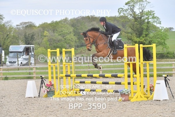 BPP_3590 - CLASS 4 - FRI - Senior BritiNovice/ 90cm Open