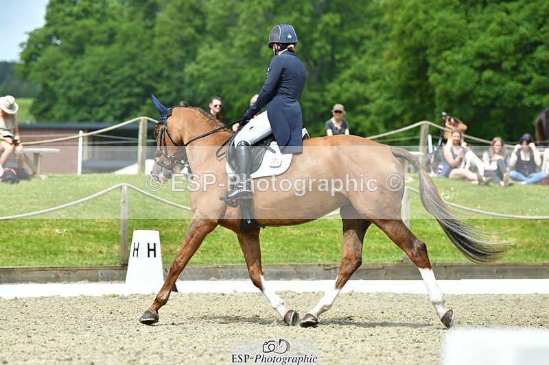 230525-115224-04115 - 204-INDIAN_GIRL_G-Jasmine_Underwood-WEDTrotUp+DR