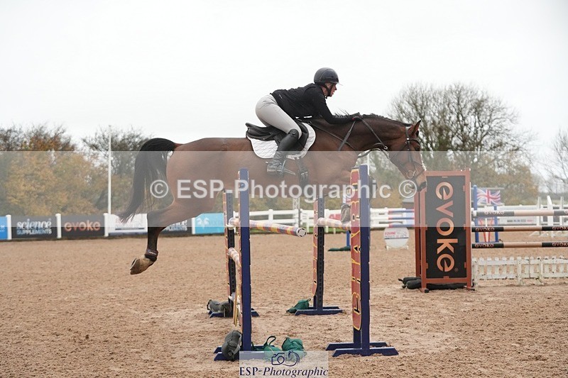 251107-132954-01162 - Cls 6 Foxhunter and 1.20m Open