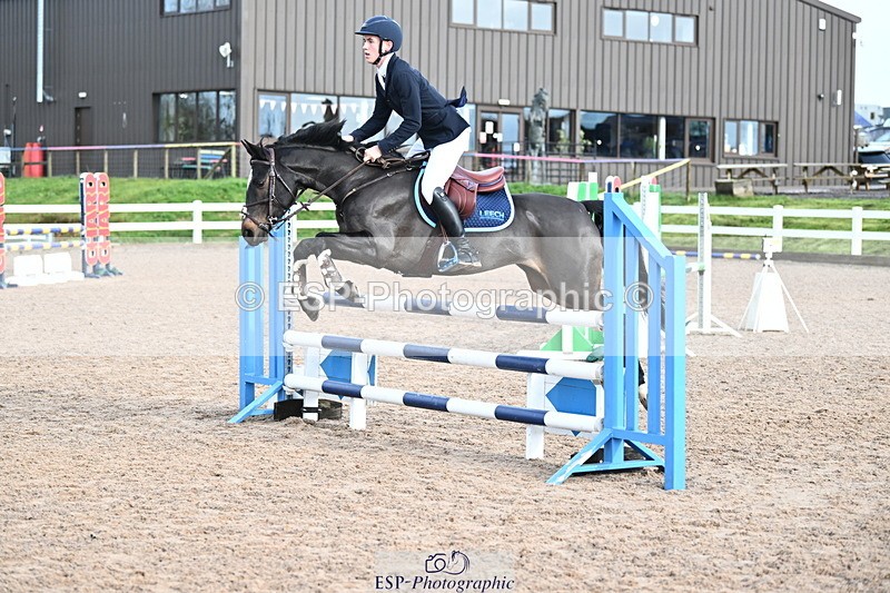 231118A-112550-01683 - Cls 5 Discovery & 90cm Open