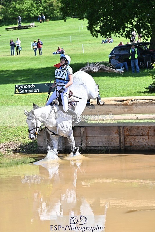 240525-111122-12243 - 327-COR_Y_TARAN-Toots_Bartlett