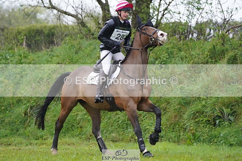 250418-120818-02533 - 028-Tilly.Conder-KINSALE.QUILANA.S