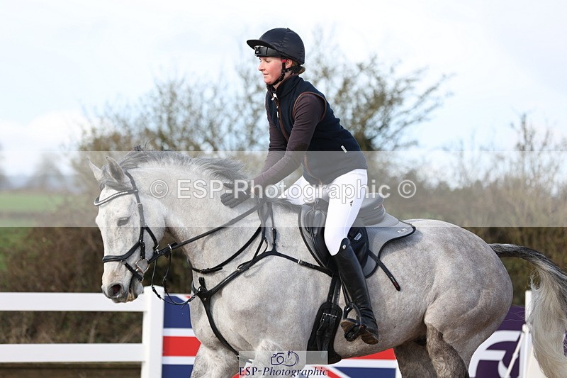 240223A-112319-00828 - Cls 4 Snr 1.05m Open